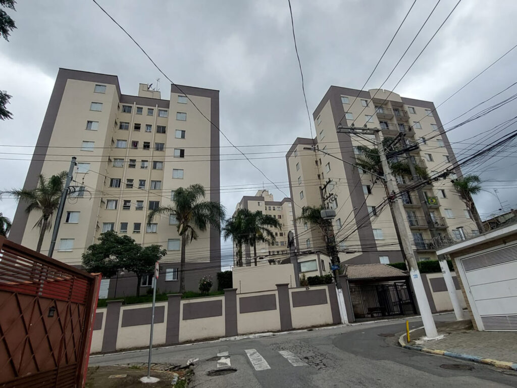 Fachada do Condomínio Residencial Altos do Itaim depois da revitalização.
