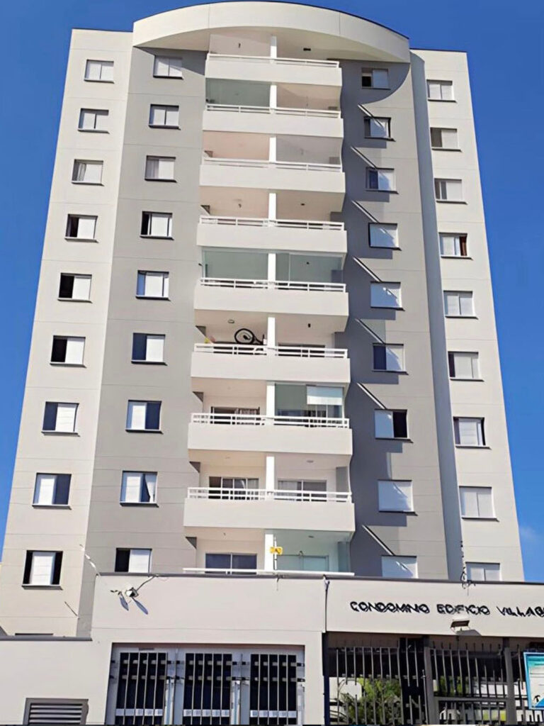 Fachada do Condomínio Edifício Villagio Matarazzo depois da revitalização.